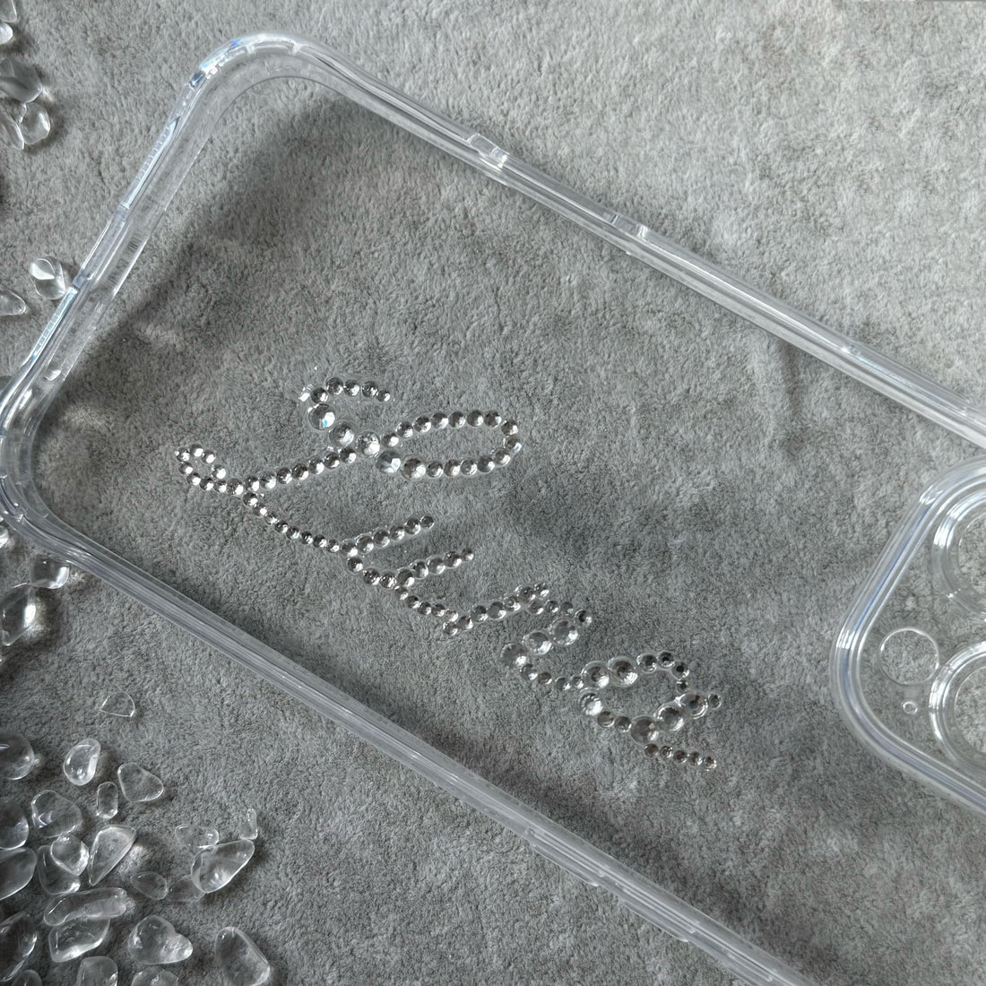 Wobomatic custom handmade glitter iPhone case with personalized name letter - pink sparkle design